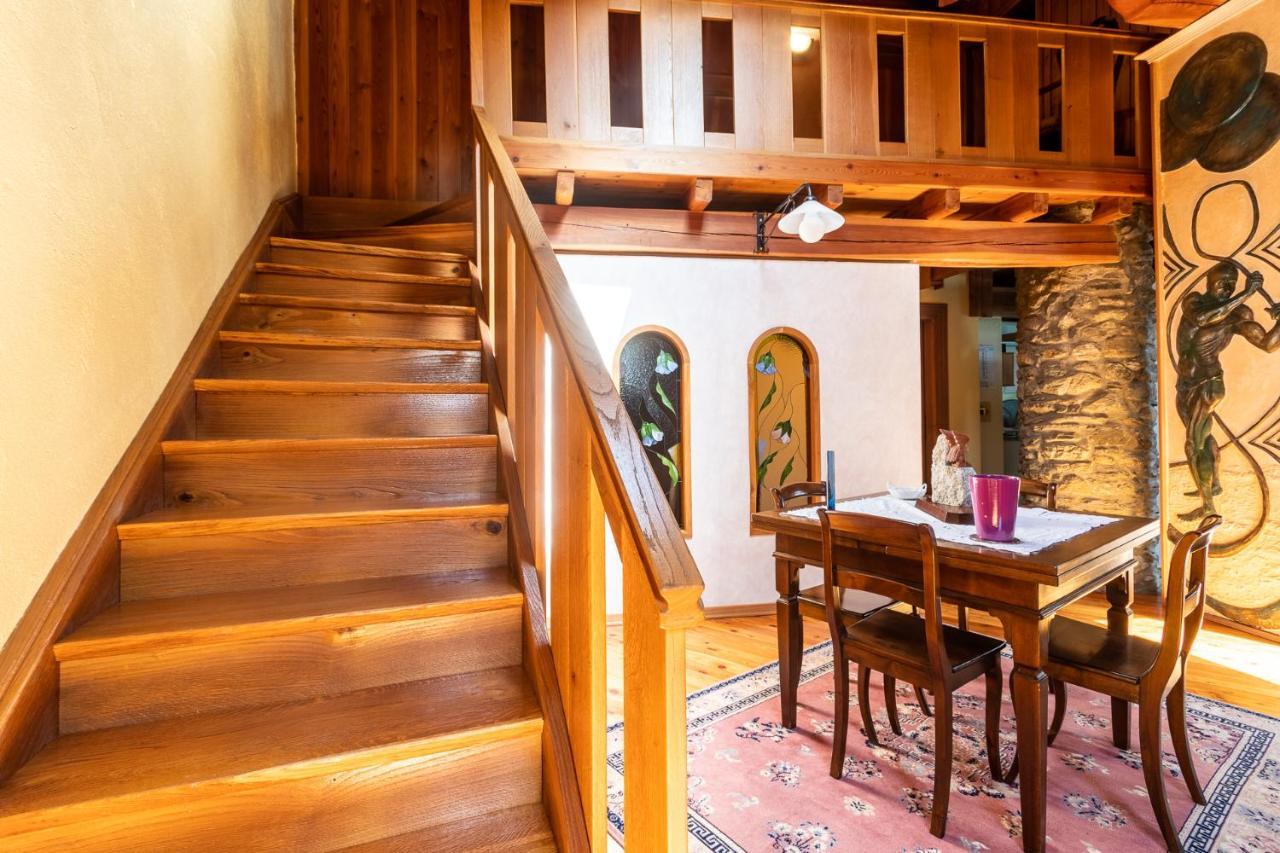 L'Atelier Du Temps - Woodstone Villa Aosta Eksteriør bilde