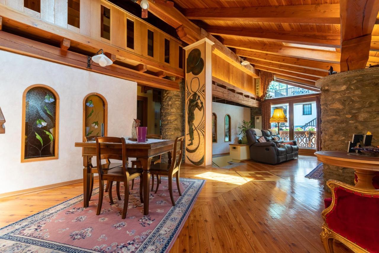L'Atelier Du Temps - Woodstone Villa Aosta Eksteriør bilde