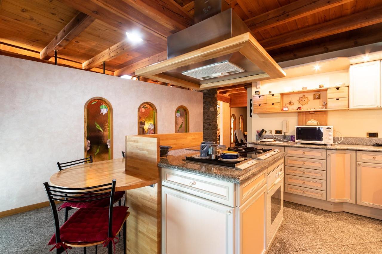 L'Atelier Du Temps - Woodstone Villa Aosta Eksteriør bilde